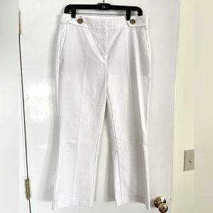 Ann Taylor Kick Crop Pant size 6 white excellent condition